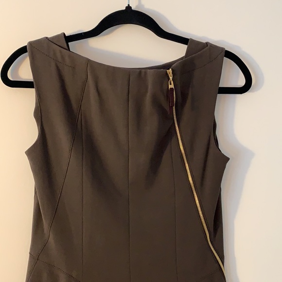 Escalade Suit - Picture 5 of 6